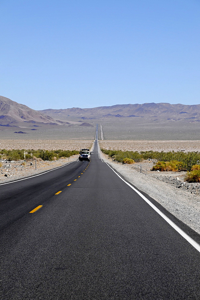 State Highway 178 in Death Valley, Death Valley National Park, California, USA, North America