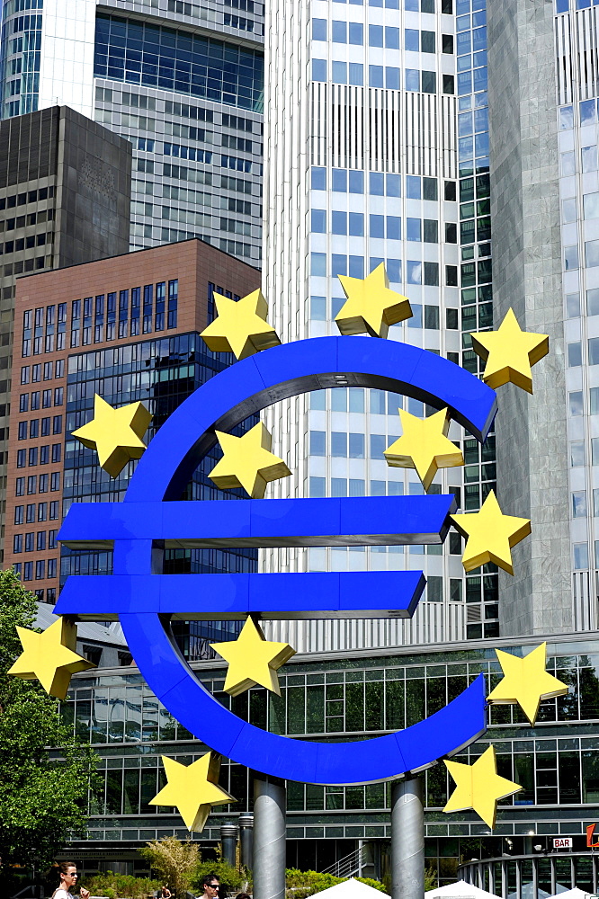 Euro sign, European Central Bank, ECB, Willy-Brandt-Platz square, financial district, Frankfurt am Main, Hesse, Germany, Europe