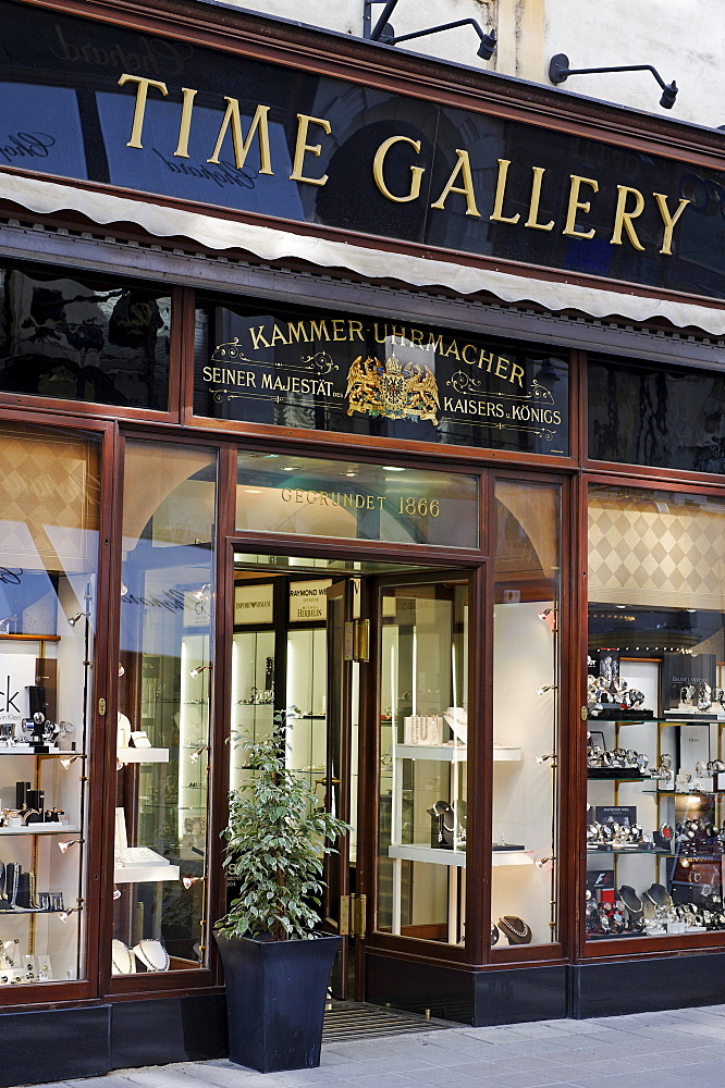 Watchmaker's shop on Kohlmarkt square, 1st district, Vienna, Austria, Europe