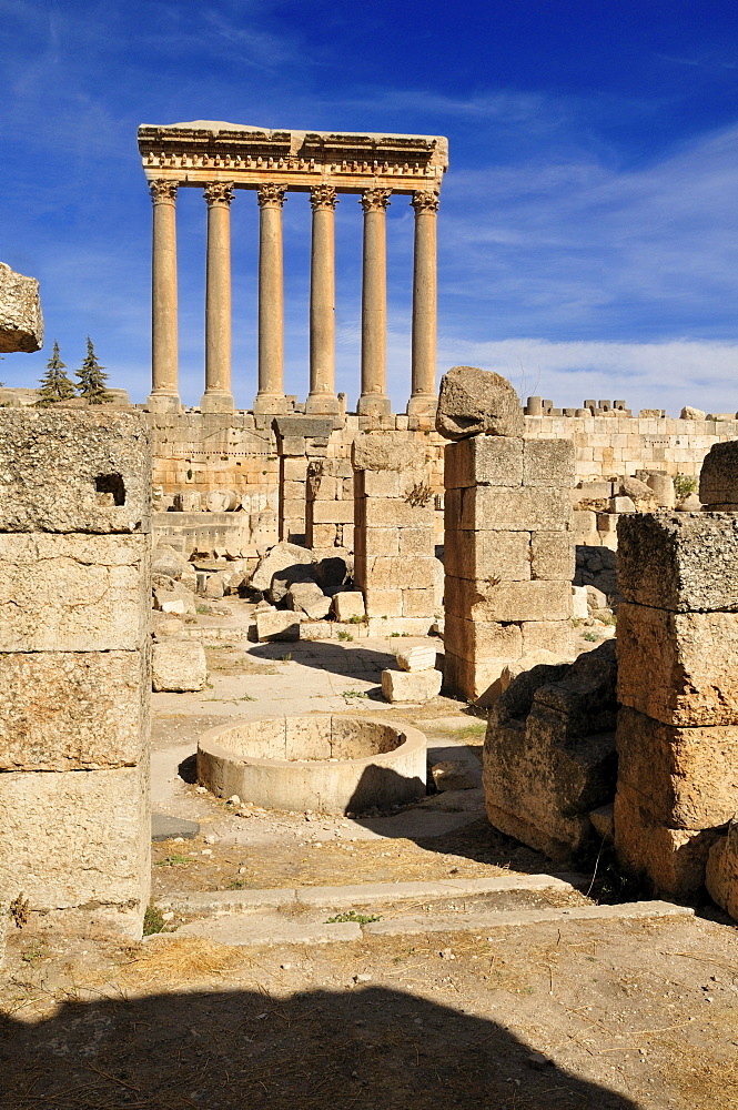 Antique Jupiter temple ruin at the archeological site of Baalbek, Unesco World Heritage Site, Bekaa Valley, Lebanon, Middle East, West Asia