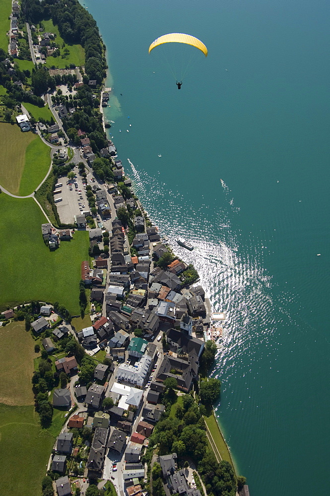 Aerial view, paraglider, Wolfgangsee Lake, St. Wolfgang, Salzkammergut, Austria, Europe