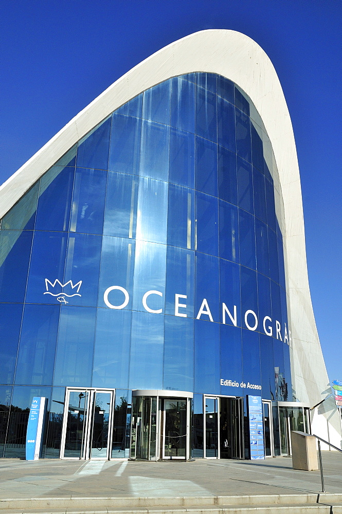 Entrance to the Oceanografic marine park, Ciudad de las Artes y las Ciencias, City of Arts and Sciences, designed by Spanish architect Santiago Calatrava, Valencia, Comunidad Valenciana, Spain, Europe