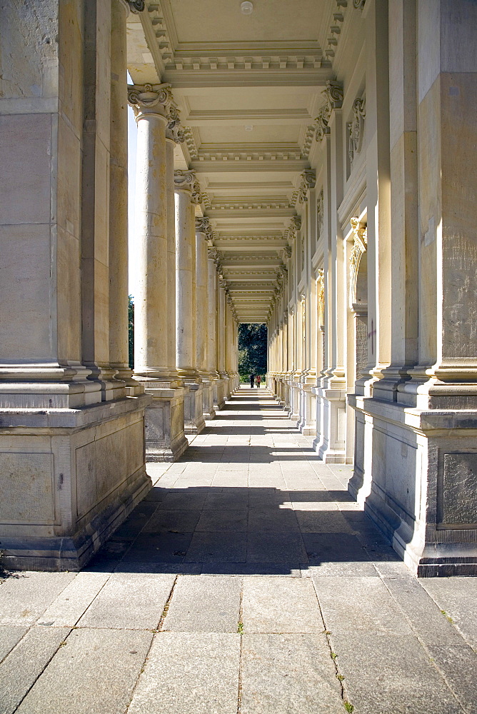 Koenigskolonnaden colonnade, Heinrich von Kleist Park, Potsdamer Strasse, Berlin, Germany, Europe