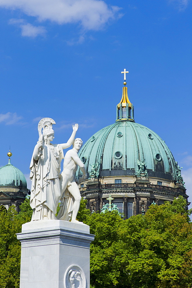 Athena and Warrior sculpture, by sculptor Albert Wolff, behind the Berliner Dom, protestant parish church and cathedral, Museumsinsel, UNESCO World Heritage Site, Berlin, Germany, Europe