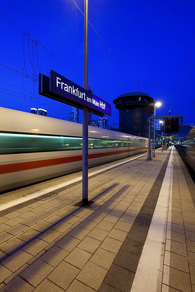 Intercity-Express, ICE train arriving at the main station, Frankfurt am Main, Hesse, Germany, Europe