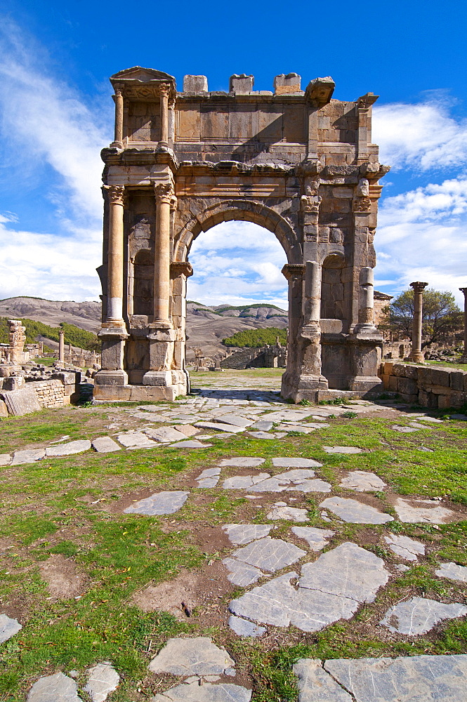 Triumphal Arch of Emperor Caracalla, The Roman ruins of Djemila, Unesco World Heritage Site, Kabylie, Algeria, Africa