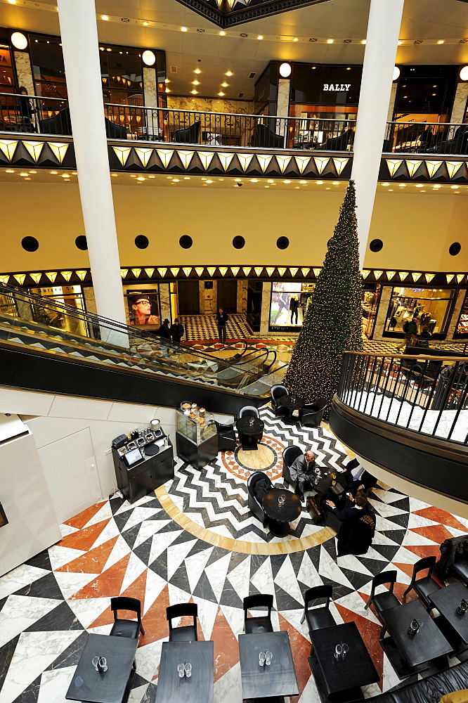 Interior, luxury department store Quartier 206, by architect Henry Cobb, Friedrichstadt-Passagen, Friedrichstrasse, Mitte district, Berlin, Germany, Europe