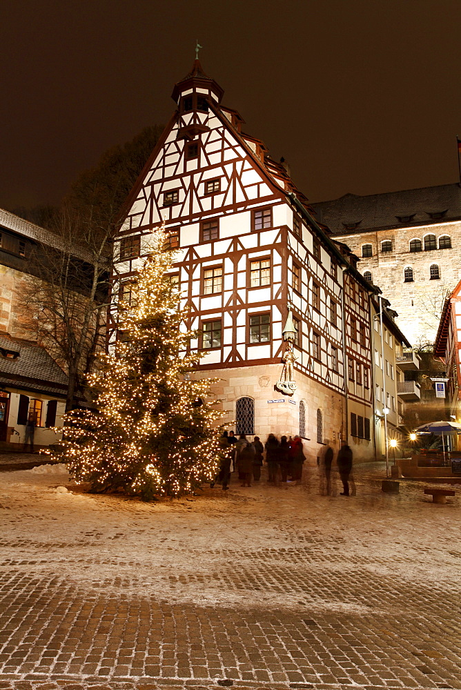 Historic district of Nuremberg with a Christmas tree, Bavaria, Germany, Europe