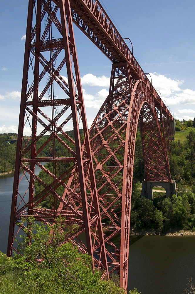 Viaduc of Garabit, built by Gustave Eiffel, Auvergne, France, Europe