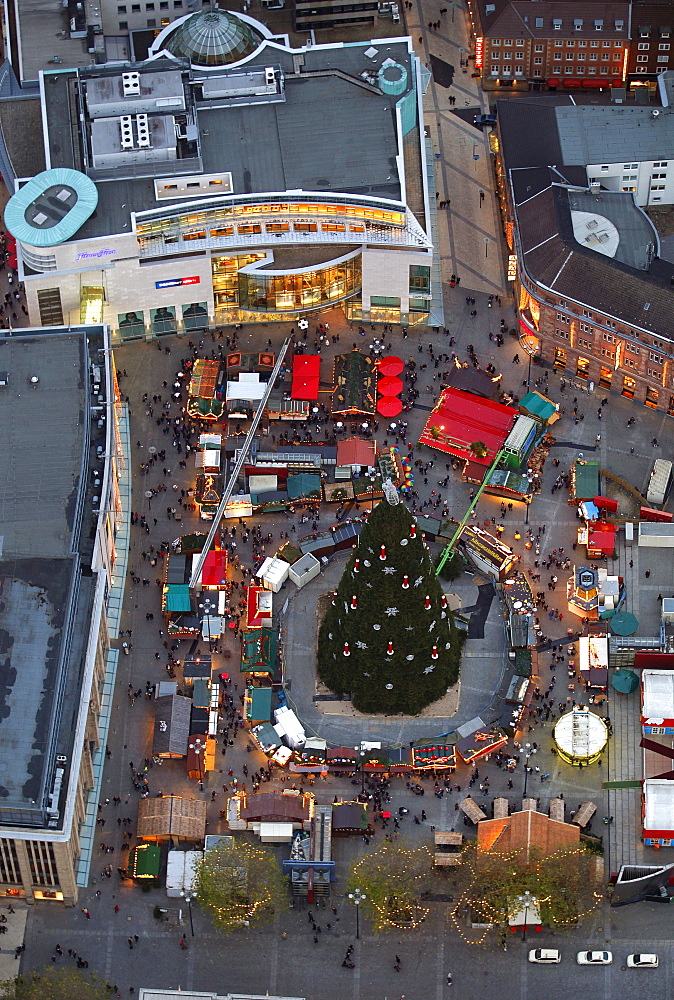 Aerial view, Christmas market, Reinoldikirche church, Hansaplatz, Dortmund, Ruhrgebiet region, North Rhine-Westphalia, Germany, Europe