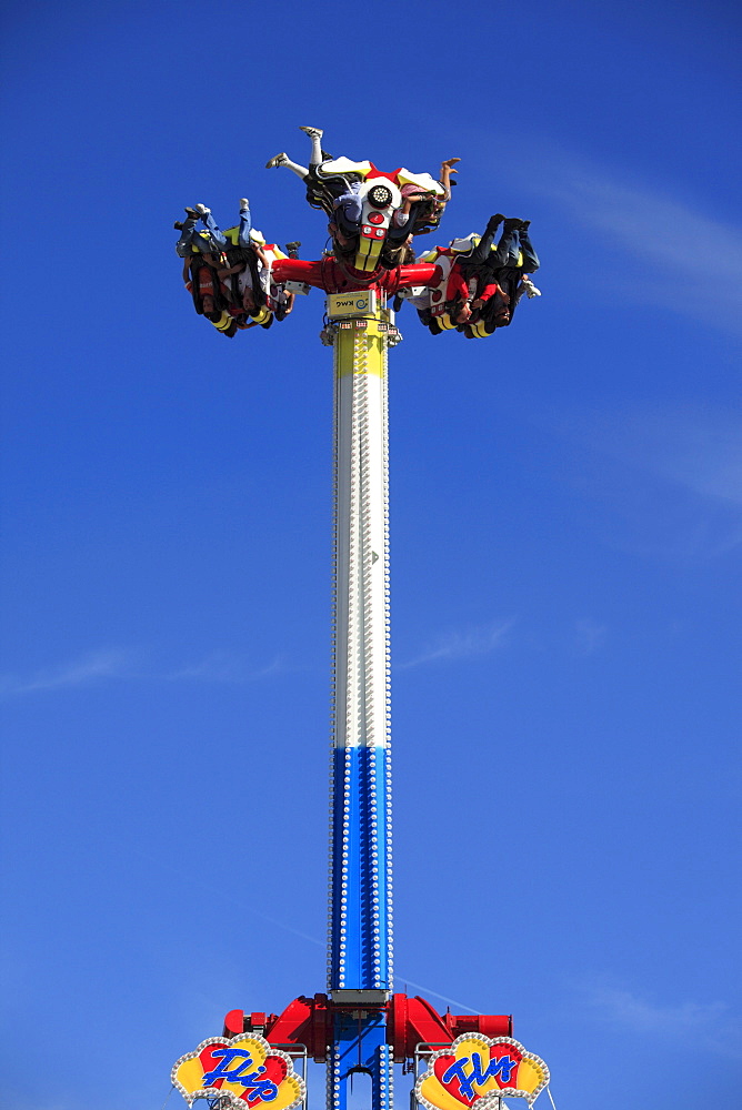 Flip Fly amusement ride at the Oktoberfest, Munich Beer Festival, Munich, Bavaria, Germany, Europe