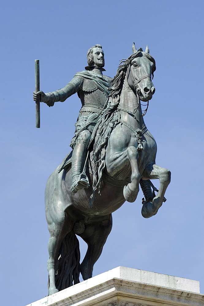 Equestrian statue of Philip IV, 1605-1665, king of Spain, La Placa de Oriente, Madrid, Spain, Europe