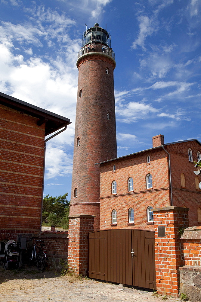 Lighthouse at Darss, Nationalpark Vorpommersche Boddenlandschaft national park, Fischland-Darss-Zingst peninsula, Mecklenburg-Western Pomerania, Germany, Europe