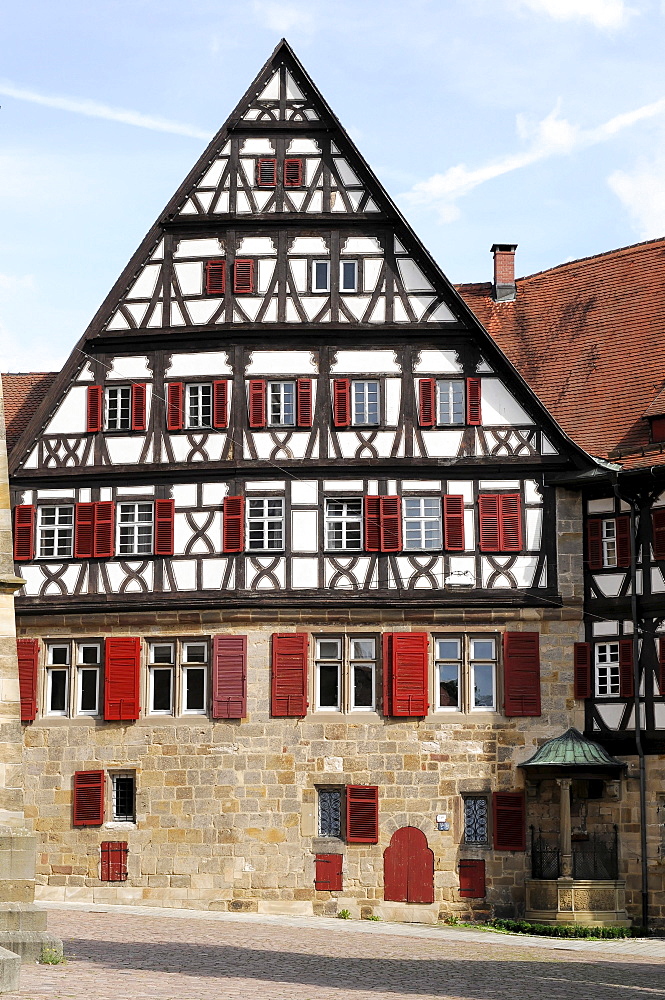 Speyrer Zehnthof tithe barn, Esslingen, Baden-Wuerttemberg, Germany, Europe