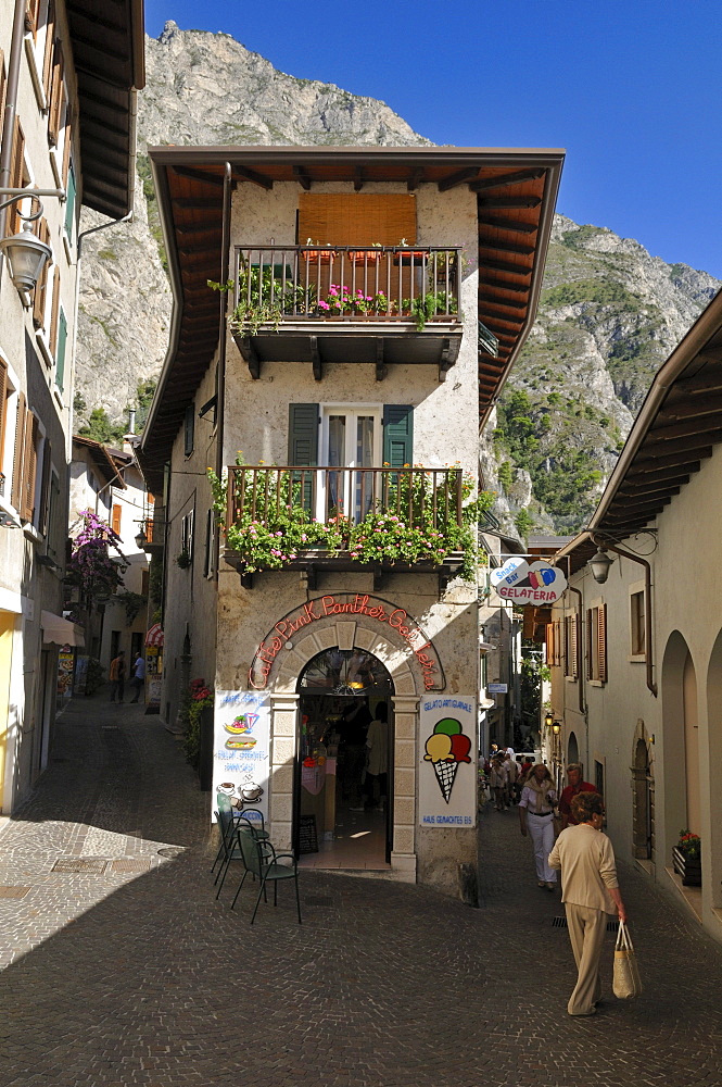 Historic town of Limone sul Garda, Lake Garda, Lombardia, Italy, Europe