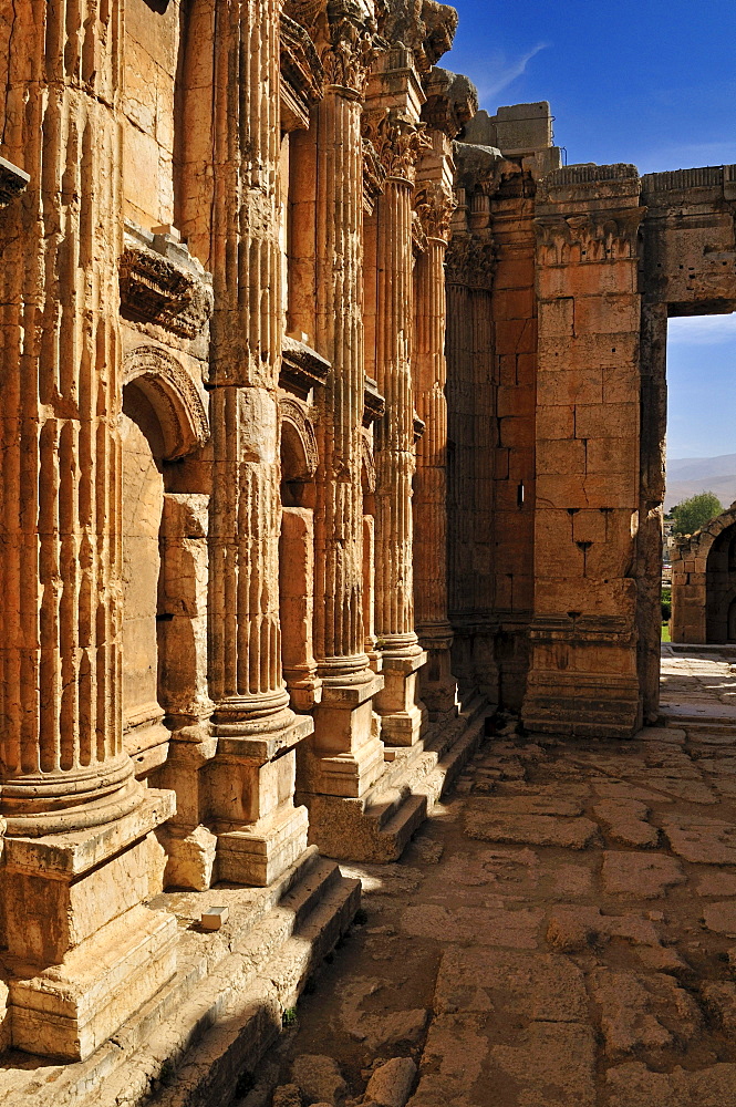 Interior of the antique Bacchus temple ruins at the archeological site of Baalbek, Unesco World Heritage Site, Bekaa Valley, Lebanon, Middle East, West Asia