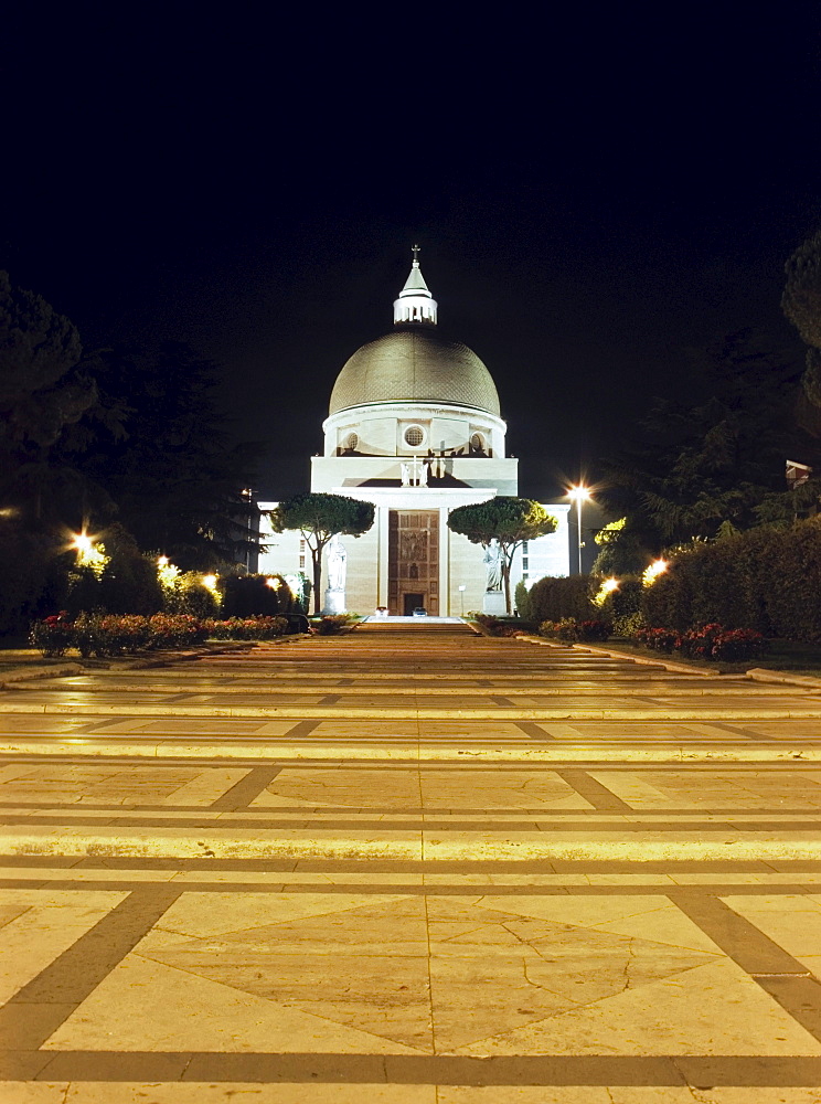 Dome of Saint Peter and Paul's basilica by Arnaldo Foschini with the collaboration of Tullio Rossi, Costantino Vetriani and Alfredo Energici, 1939 - 1955, EUR district, Rome, Latium, Italy, Europe