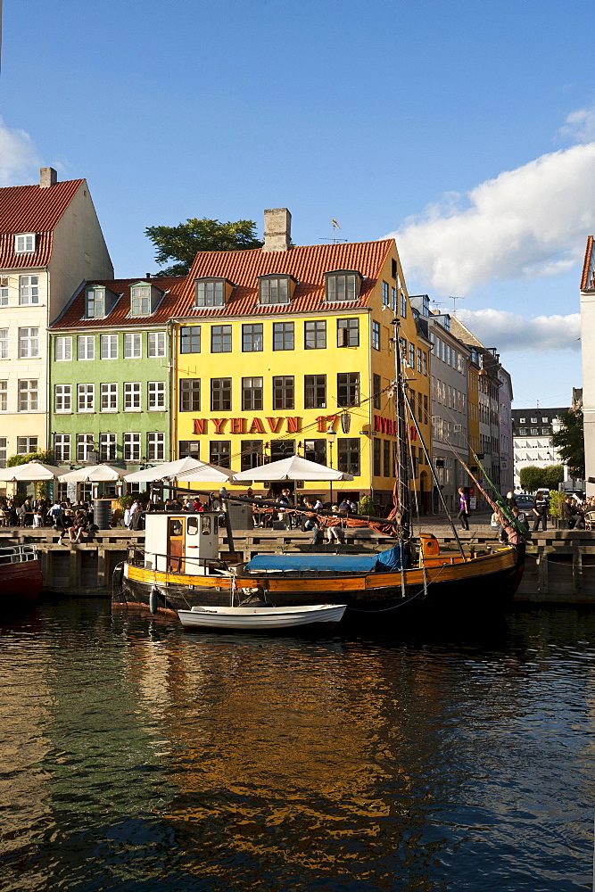 Nyhavn, bar district on the port canal, Copenhagen, Denmark, Europe