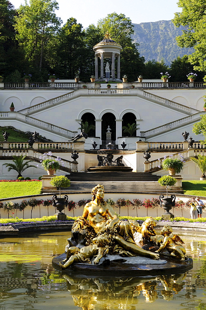 Schlosspark Linderhof palace gardens, castle of Bavarian King Ludwig II, Graswangtal valley, Oberammergau, Ammergau Alps, Upper Bavaria, Bavaria, Germany, Europe