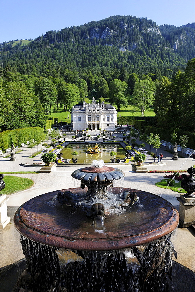 Linderhof Palace, castle of Bavarian King Ludwig II, Graswangtal valley, Oberammergau, Ammergau Alps, Upper Bavaria, Bavaria, Germany, Europe