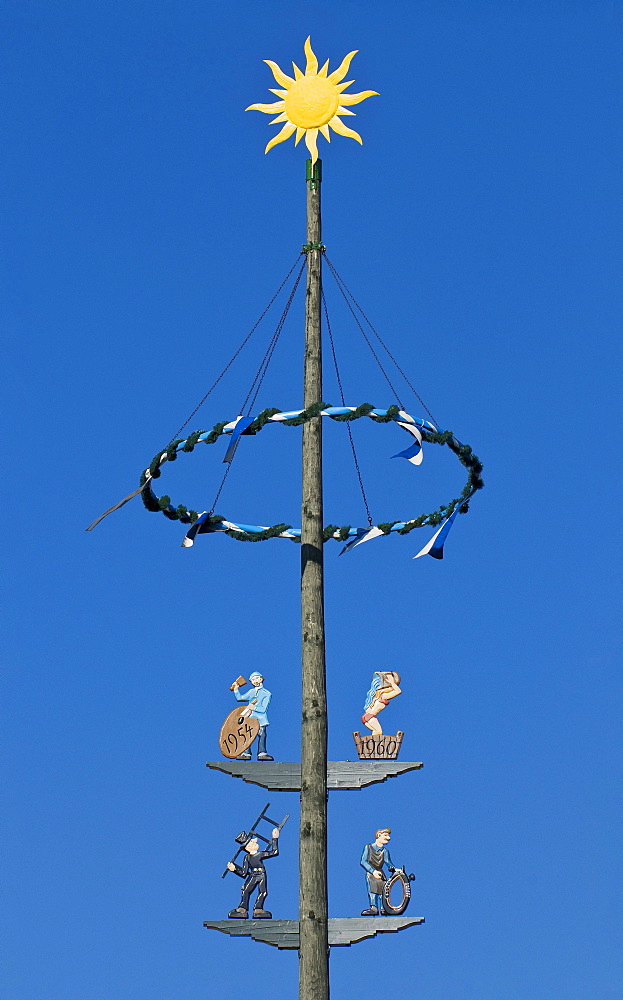 Top of a Maypole, crafts scenes from various guilds, Prien, Upper Bavaria, Germany, Europe