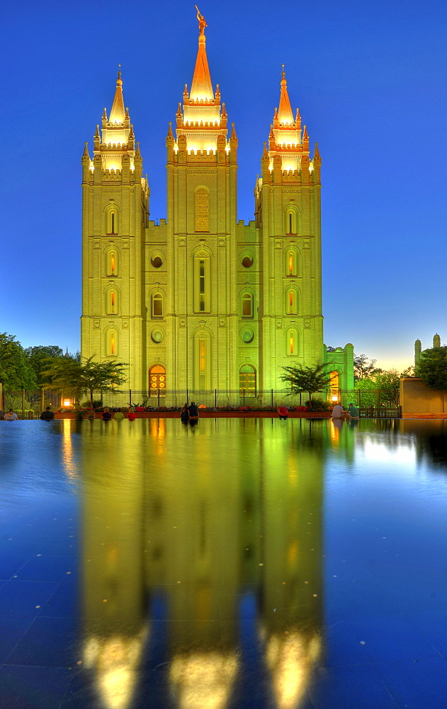 Night view, temple of The Church of Jesus Christ of Latter-day Saints, Church of Mormons, Temple Square, Salt Lake City, Utah, United States of America, America