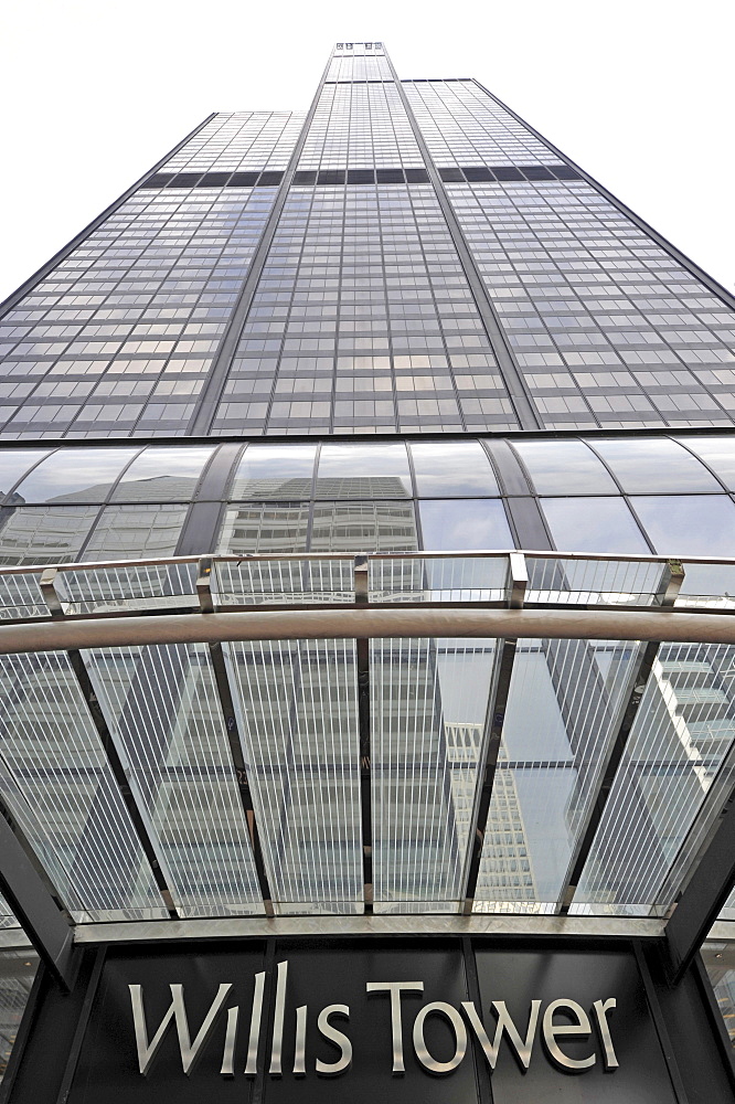 Entrance area of the Willis Tower, formerly named Sears Tower and renamed in 2009, Chicago, Illinois, United States of America, USA