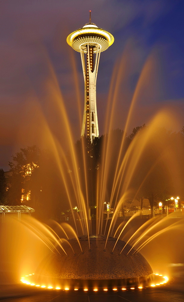 Night scene with illuminated fountains, International Fountain in front of theSpace Needle, Seattle Center, Seattle, Washington, United States of America, USA