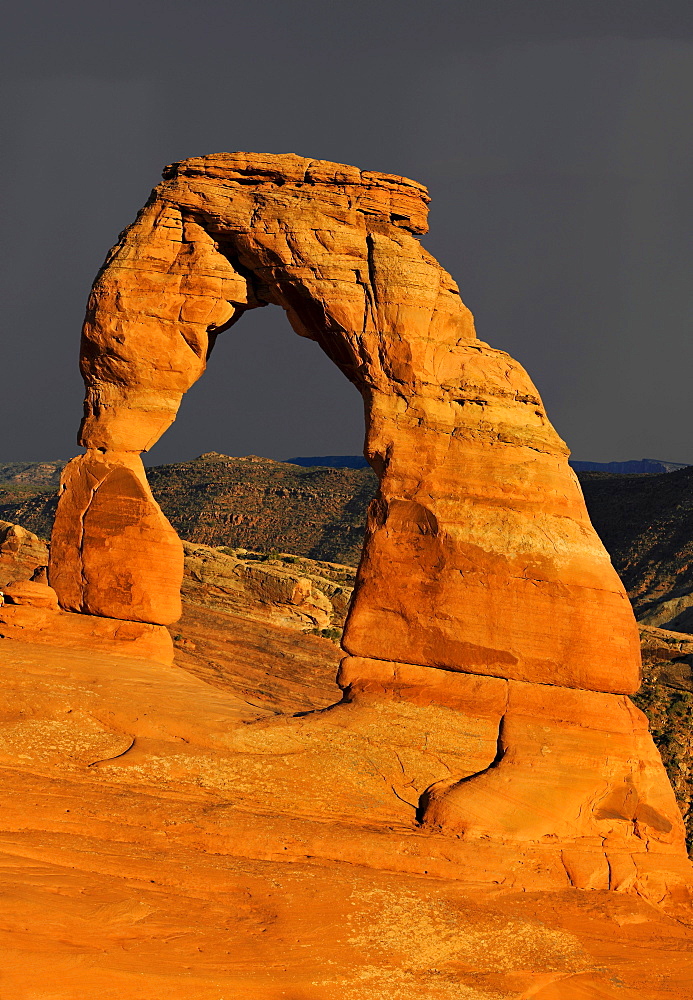 Delicate Arch, a natural stone arch, during a thunderstorm, Arches National Park, Moab, Utah, Southwest, United States of America, USA