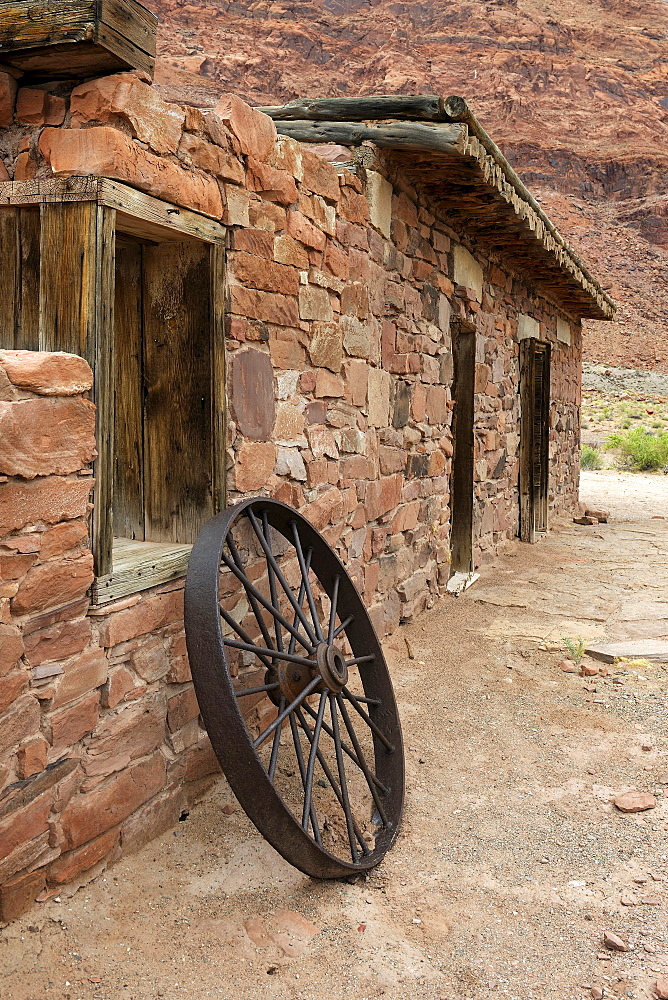 Old iron wagon wheel at Lee's Fort from 1880, Lee's Ferry, Arizona, USA