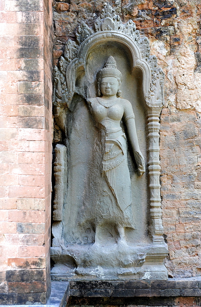 Devata, Preah Ko temple, Roluos Group, Siem Reap, Cambodia, Southeast Asia, Asia