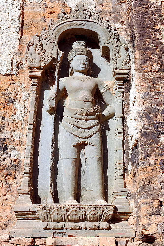 Dvarapala, guard figure, Preah Ko temple, Roluos Group, Siem Reap, Cambodia, Southeast Asia, Asia