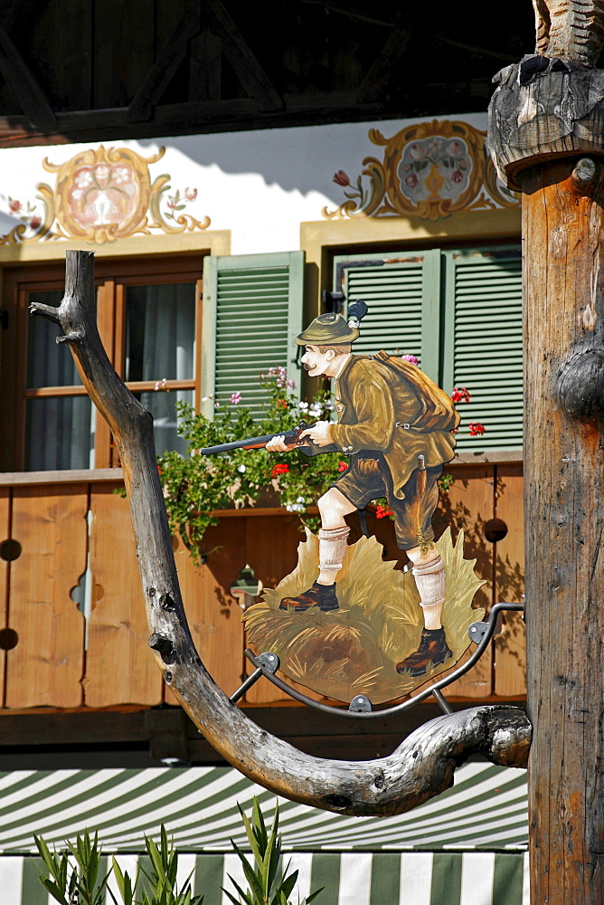 Traditional Bavarian building with "Lueftlmalerei" mural paintings, Grainau, Garmisch-Partenkirchen, Bavaria, Germany, Europe