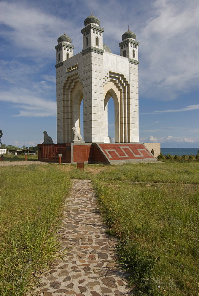 Monument in Cholpon Ata, Issy Koel, Kyrgyzstan, Central Asia