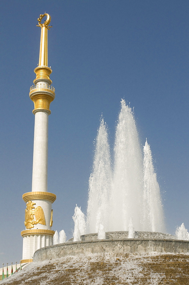 Monument to the Independence of Turkmenistan, Ashgabat, Turkmenistan, Central Asia