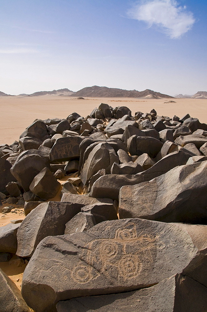 Rock carvings in Tadrat desert at Tasset, Algeria, Africa