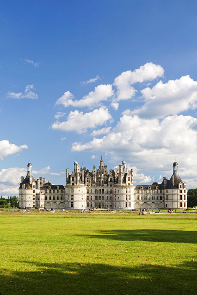 Chateau de Chambord castle, Chambord, Departement Loir-et-Cher, Region Central, France, Europe