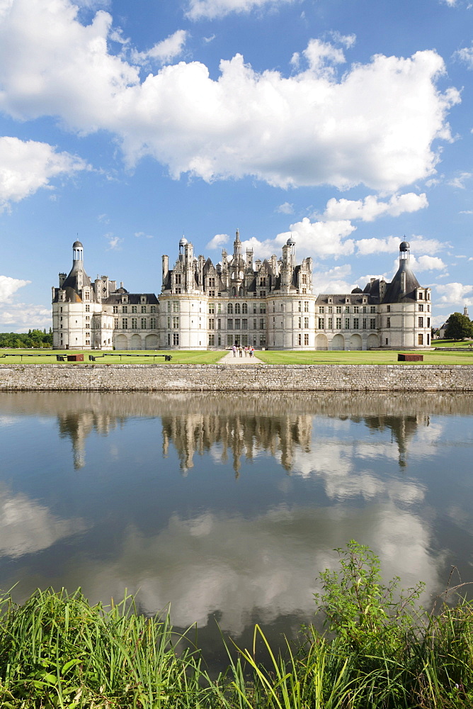 North facade with moat, Chateau de Chambord castle, Chambord, Departement Loir-et-Cher, Region Central, France, Europe