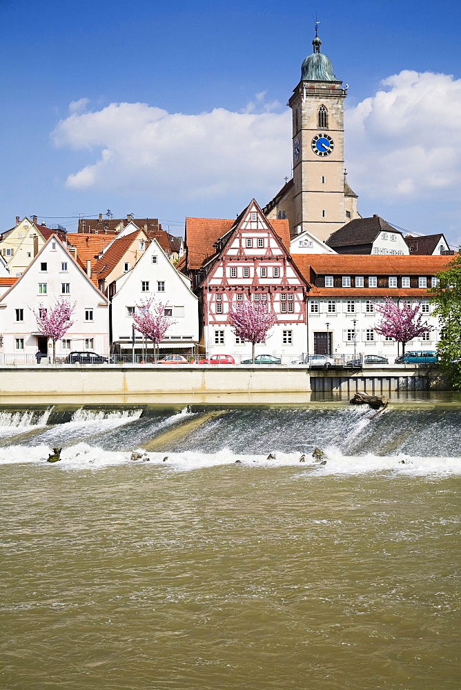 Nuertingen am Neckar, Neckar river with Stadtkirche Saint Laurentius, town church of St Lawrence, Baden-Wuerttemberg, Germany, Europe