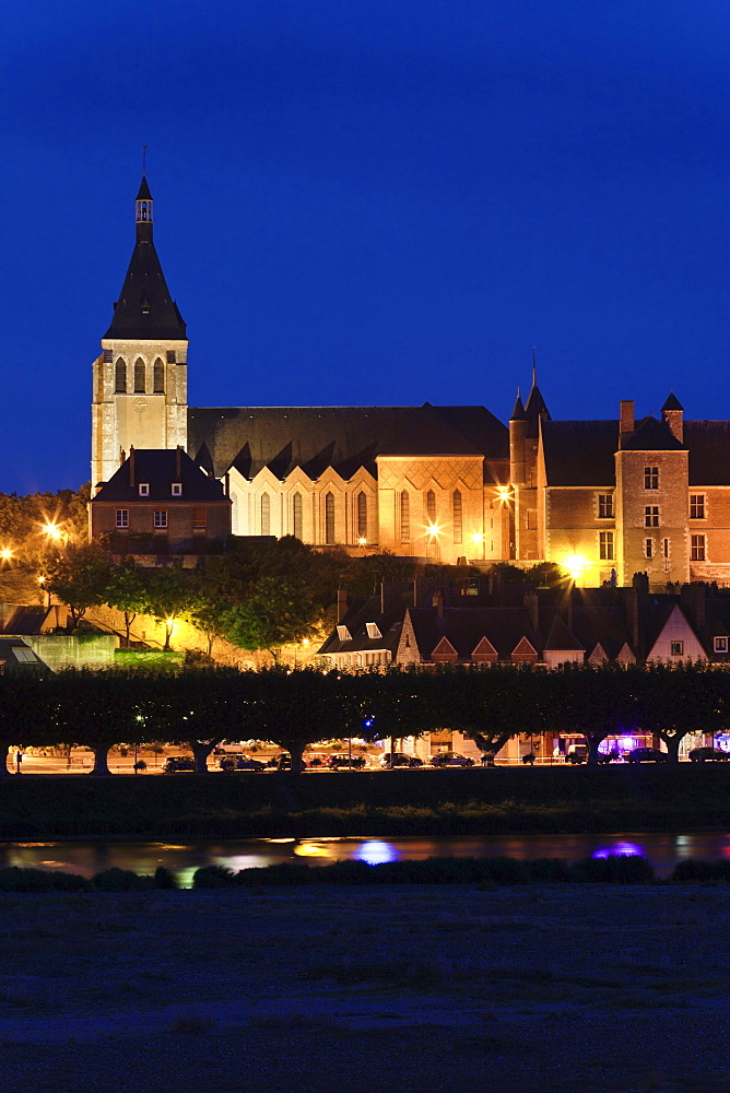 Chateau de Gien, Loiret, Loire Valley, France, Europe