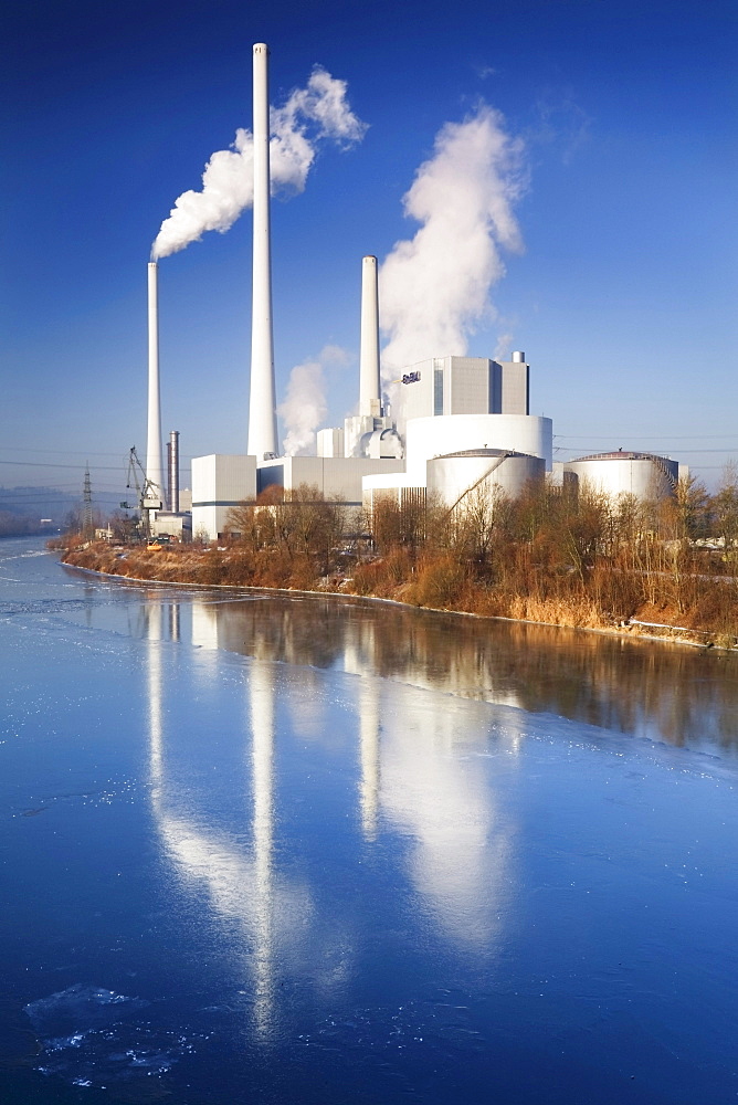 Icy Neckar river and electricity plant, Altbach, Baden-Wuerttemberg, Germany, Europe