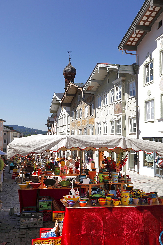 Pottery market in Marktstrasse, market street, Bad Toelz, Isarwinkel, Upper Bavaria, Bavaria, Germany, Europe