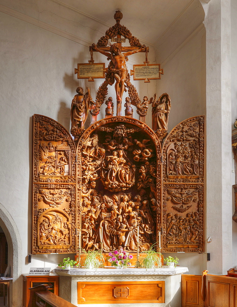 Late Gothic carved altar in the Wallfahrtskirche Mauer pilgrimage church near Melk, Wachau, Mostviertel region, Lower Austria, Austria, Europe