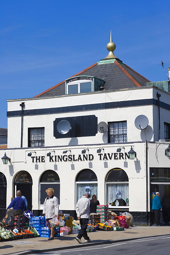 Market near Kingsland Tavern, St Mary's Street, Southampton, Hampshire, England, United Kingdom, Europe