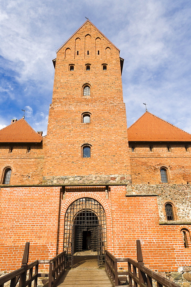 Traku salos pilis, Trakai Island Castle, on the island of Lake Galve, Trakai, Aukstaitija, Highlands, Lithuania, Northern Europe