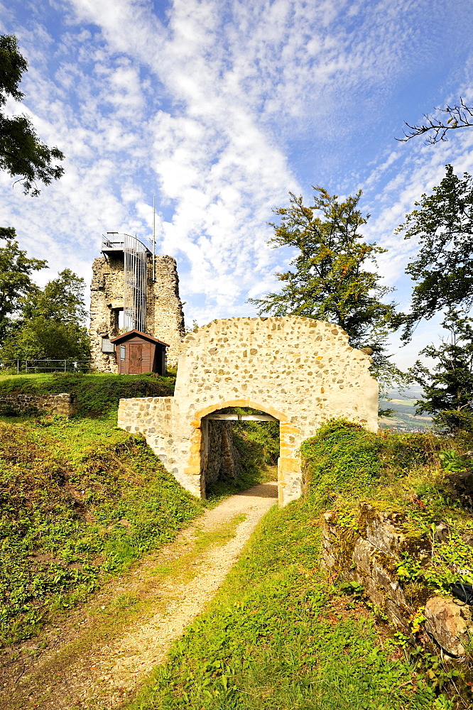 Portal and keep with viewing platform of the Ruine Hohenhewen ruins, Landkreis Konstanz county, Baden-Wuerttemberg, Germany, Europe