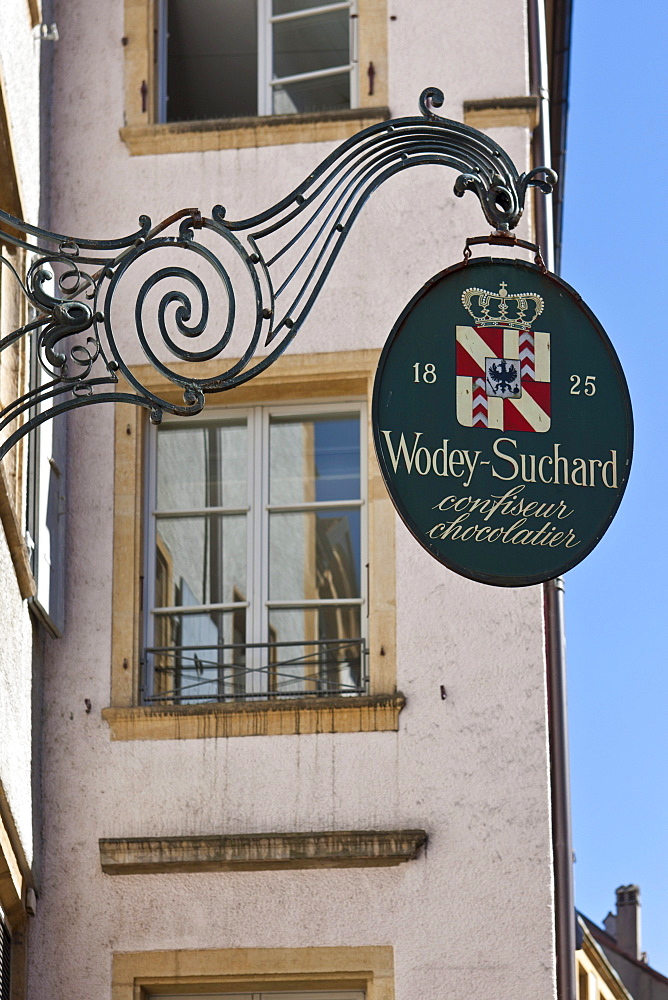 Pastry shop, old town, Neuchatel, Canton Neuchatel, Switzerland, Europe