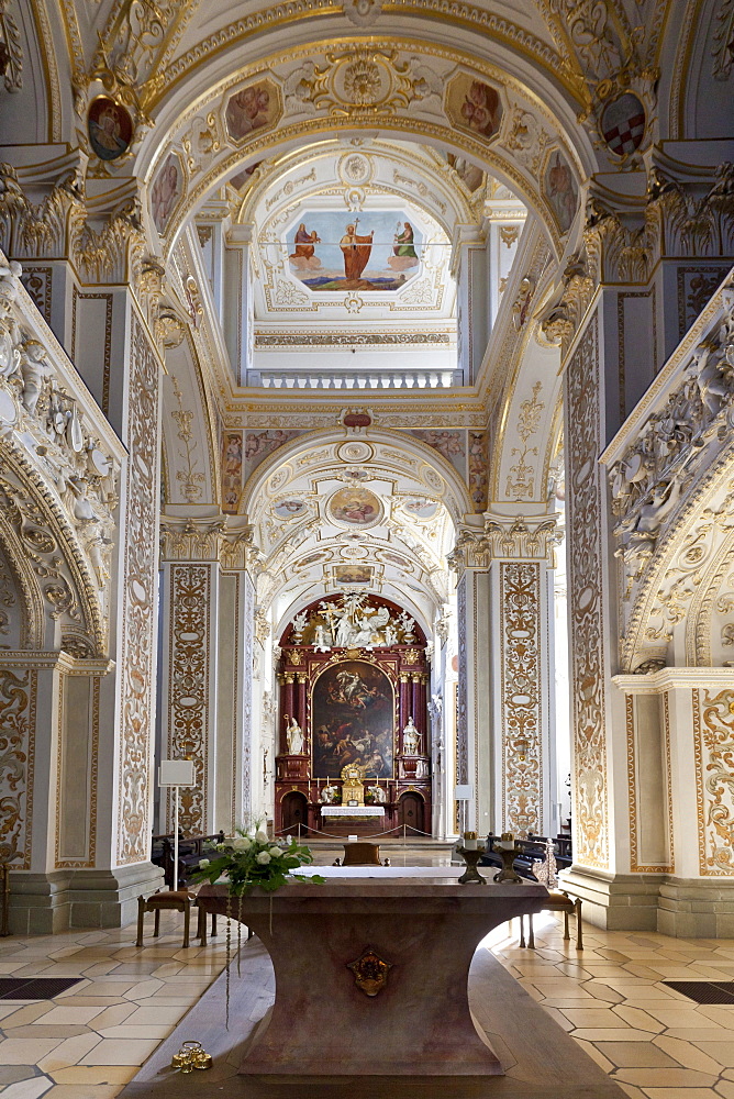 Altar of the Basilica of St. Lorenz, a former Benedictine abbey church of the Prince Abbot of Kempten, today the Parish Church of St. Lorenz, Diocese of Augsburg, Kempten, Lower Allgaeu, Allgaeu, Swabia, Bavaria, Germany, Europe