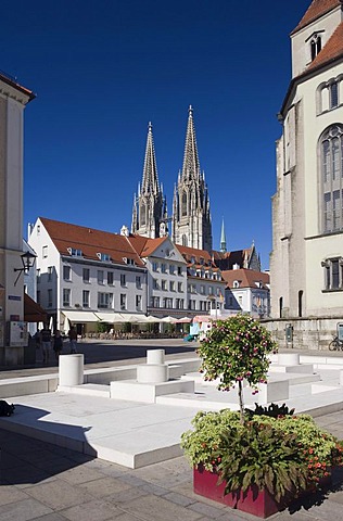 Regensburg Cathedral, UNESCO World Heritage Site, Neupfarrplatz square, Regensburg, Upper Palatinate, Bavaria, Germany, Europe