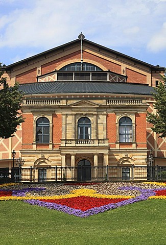 Bayreuth Festspielhaus or Bayreuth Festival Theatre, Richard Wagner Festival Hall, facade, 2010, on Green Hill, Bayreuth, Upper Franconia, Bavaria, Germany, Europe